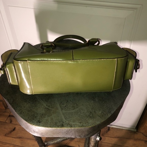 Madison & Max Vintage Purse Olive Green - Picture 5 of 9